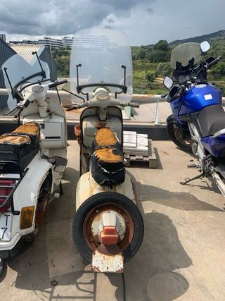 Vespa Super Primavera Scooter