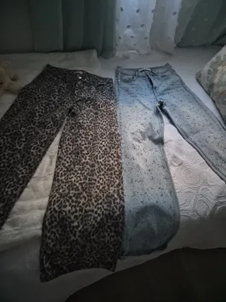 Pantalones Bershka y Mango los dos