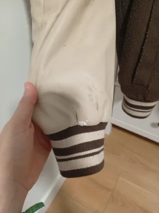 Cazadora Bomber Bershka Talla S