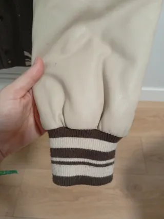 Cazadora Bomber Bershka Talla S