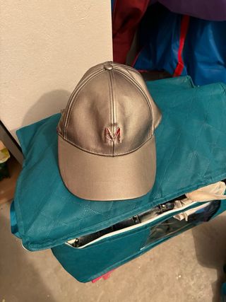 Gorra Lola Casademunt Plata