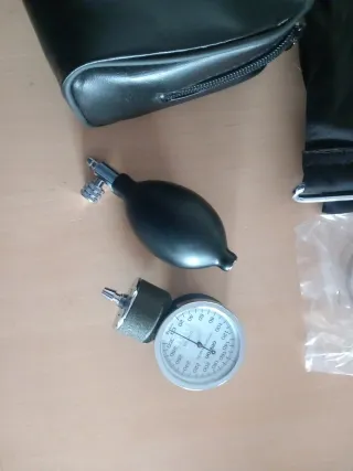 Tensiómetro OMRON Modelo 104MAJ