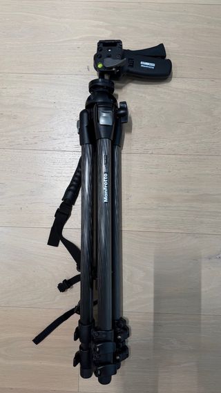 Trípode Manfrotto Carbono + Rótula + Bolsa