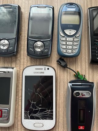 Lote de 12 móviles antiguos