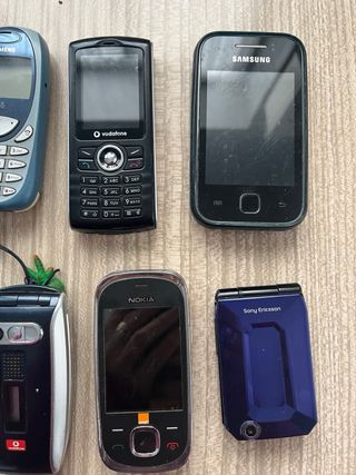 Lote de 12 móviles antiguos