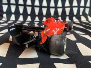 Ferrari SF90 1:18 Leclerc Bburago