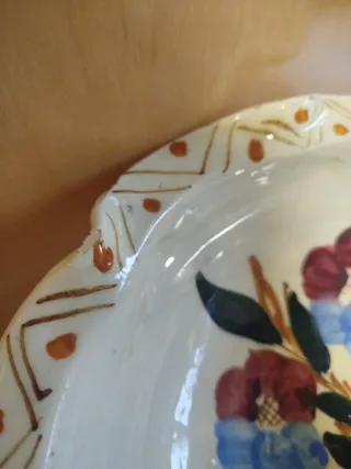 Frutero de cerámica pintado a mano