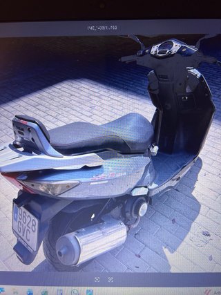 Daelim 125 Scooter Gris 2010