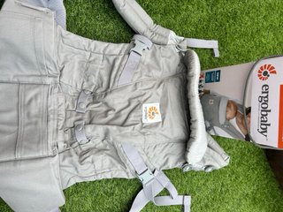 Mochila Ergobaby Adapt 3 Posiciones