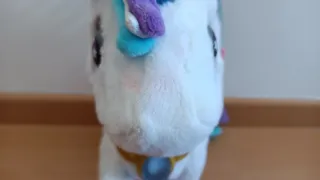 Mila y su Maquillaje Mágico.Unicornio interactivo