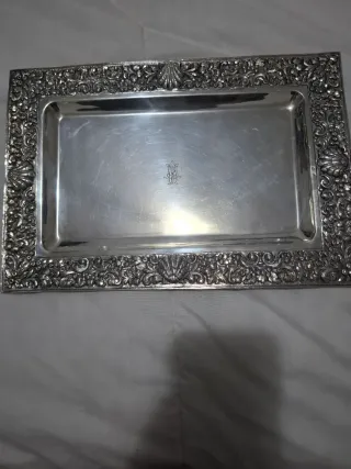 Preciosa Panera Plata Labrada con precioso dibujo