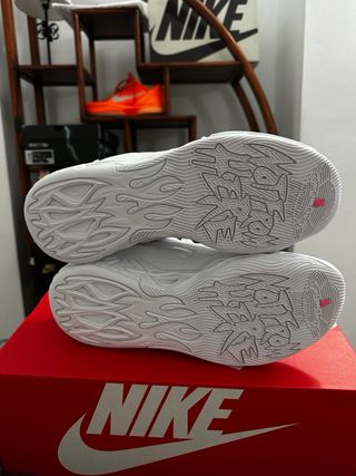 Zapatillas Baloncesto MB.04 Blancas