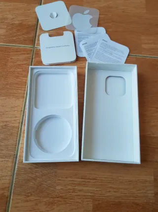 Scatola per iPhone 14 Pro Max