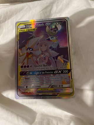 Carta Pokémon Solgaleo & Lunala GX TAG TEAM