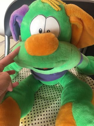 Peluche grande verde como nuevo