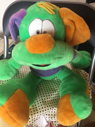 Peluche grande verde como nuevo