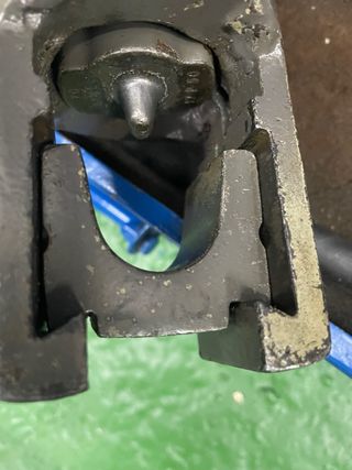 Prensa Terminales hasta 300mm