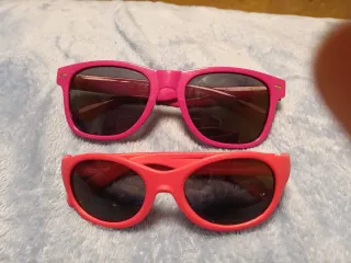 Gafas de sol infantiles (rosa y rojo)