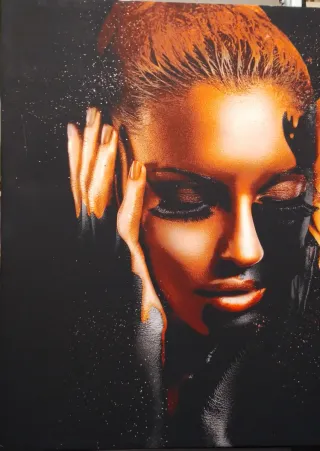 Stampa su Tela Moderna Volto Donna Arancio Nero