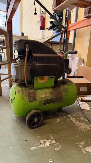 Compresor de aire Bessell verde