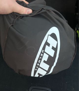 Casco HJC negro con diseño. Nuevo.