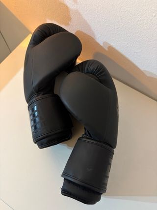 Guantes Muay Thai Negros