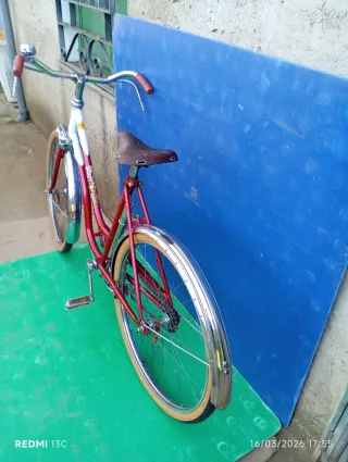 Bicicleta BH 500a Azul y 550a Roja de Varillas