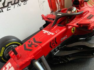 Ferrari SF21 C. Sainz 1:18 Bburago