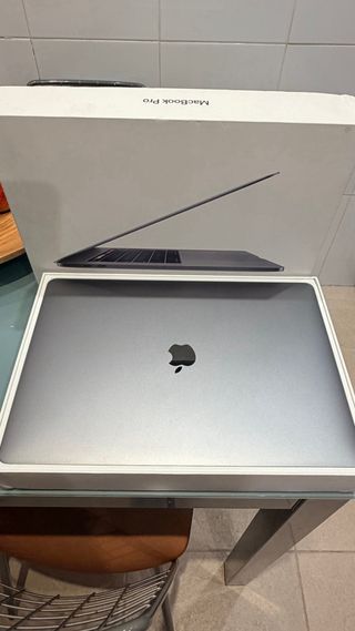 MacBook Pro 15 Touch Bar 2019 Plata