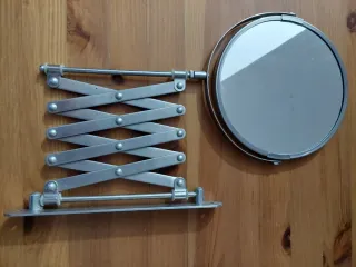 Espejo de aumento extensible de pared