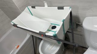 Bañera Stokke para bebé con patas