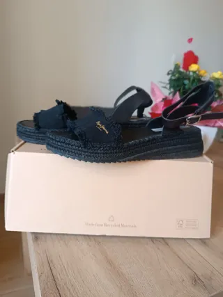 Sandali Pepe Jeans neri con zeppa