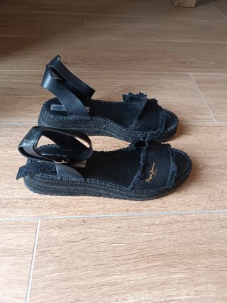 Sandali Pepe Jeans neri con zeppa