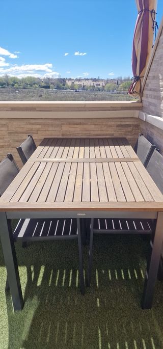 Mesa de jardín madera y metal