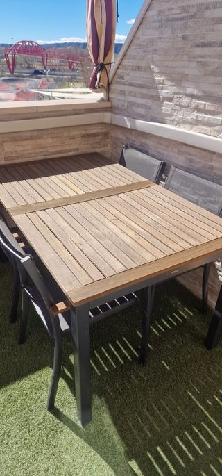 Mesa de jardín madera y metal