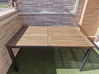 Mesa de jardín madera y metal