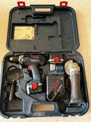 Caja Bosch con taladro y amoladora PROFESSIONAL