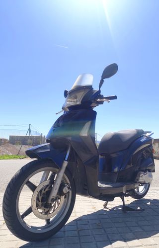 Kymco People 50cc 2T Scooter