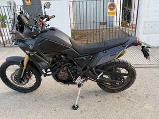 Yamaha Ténéré Adventure Negra/Gris