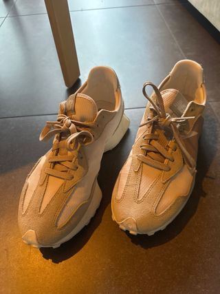 Tenis New Balance Beige/Marrón