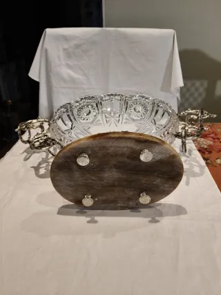 Centro de Mesa Cristal Tallado y Metal Plateado