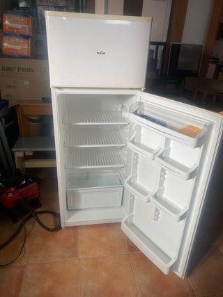 Nevera pequeña Thor en perfecto estado