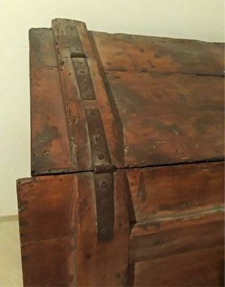 Artesa antigua de pan de madera maciza rústica