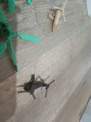 Montaplex Aviones, Helicópteros, Submarinos