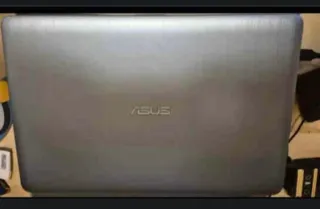 ASUS i3 con Windows 11pro