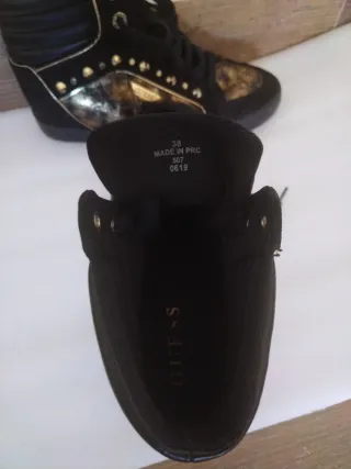 Zapatillas mujer Guess Talla 38 Negro/Dorado