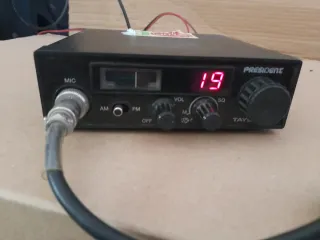 Emisora President Taylor III con micro