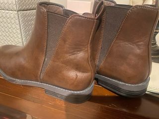 Botines marrones piel talla 39