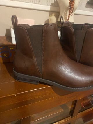 Botines marrones piel talla 39