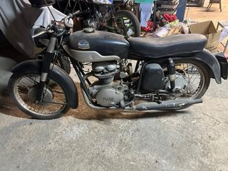 Mondial Comersa 220cc restaurada